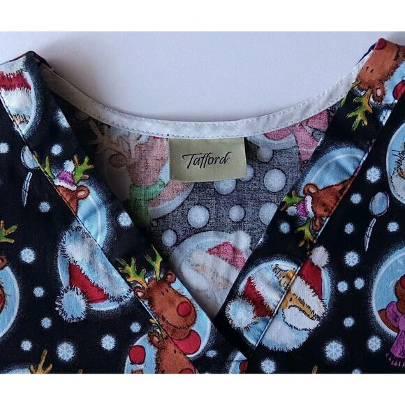 Tafford Christmas Scrub Top Black Women's Santa Claus Reindeers Snow Large - Picture 3 of 10